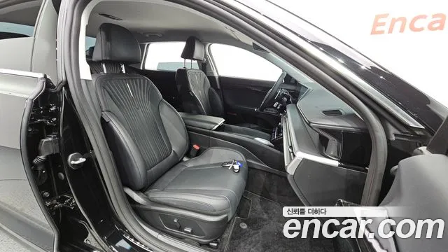 Hyundai Grandeur GN7 — Фото автомобиля 16