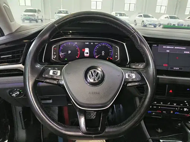 Volkswagen Sagitar — Фото автомобиля 10