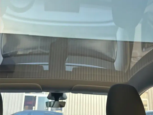 Tesla Model Y — Фото автомобиля 15