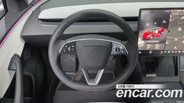Tesla Model 3 — Фото автомобиля 13
