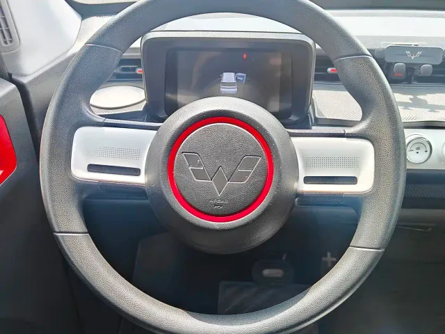 Wuling Hongguang Mini EV — Фото автомобиля 16