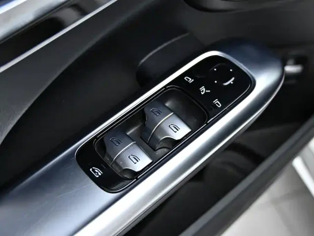 Mercedes-Benz C-Class — Фото автомобиля 22