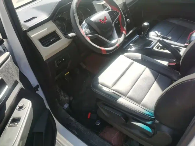 Wuling Zhengcheng — Фото автомобиля 14