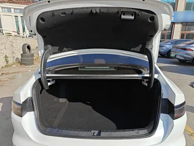 BYD Seal 05 DM-i — Фото автомобиля 18