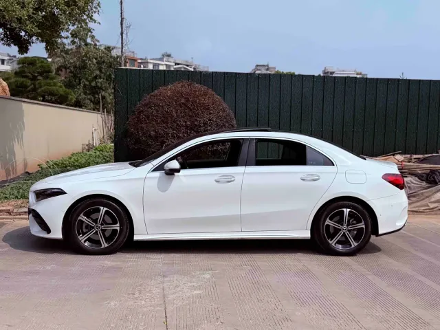 Mercedes-Benz A-Class — Фото автомобиля 12