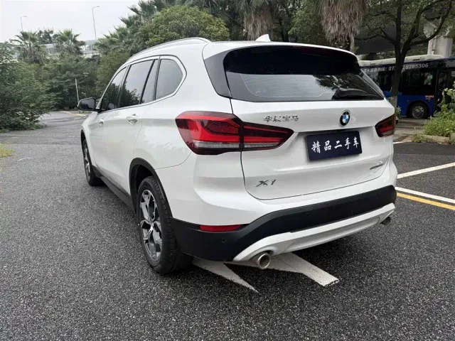 BMW X1 — Фото автомобиля 6