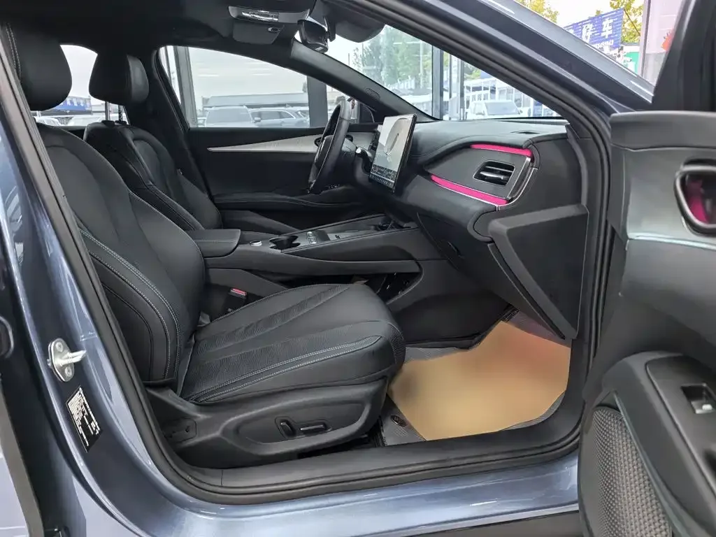 BYD Seal 06 DM-i Touring 2025 DM-i 150KM Flagship — Фото автомобиля 14