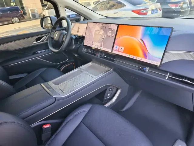 Wey Alpine — Фото автомобиля 16