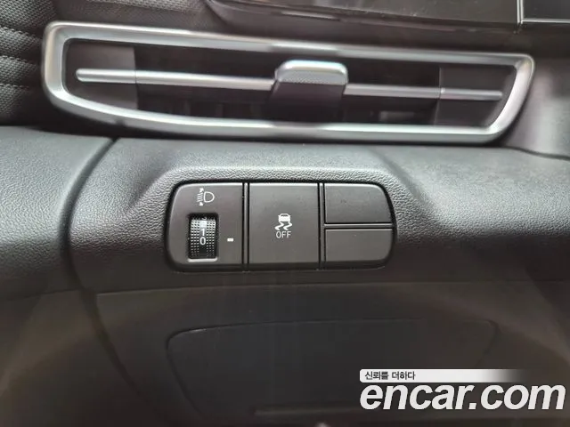 Hyundai AVANTE Новый Avante (CN7) — Фото автомобиля 14