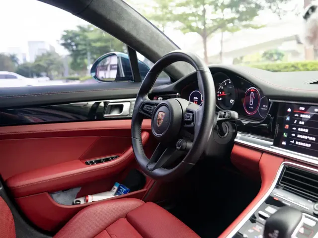 Porsche Panamera — Фото автомобиля 17