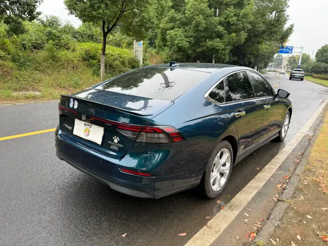 Honda Accord — Фото автомобиля 15