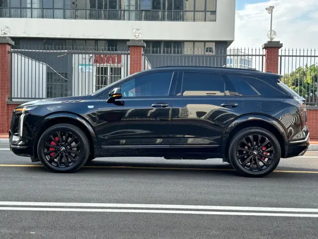 Cadillac XT5 — Фото автомобиля 7