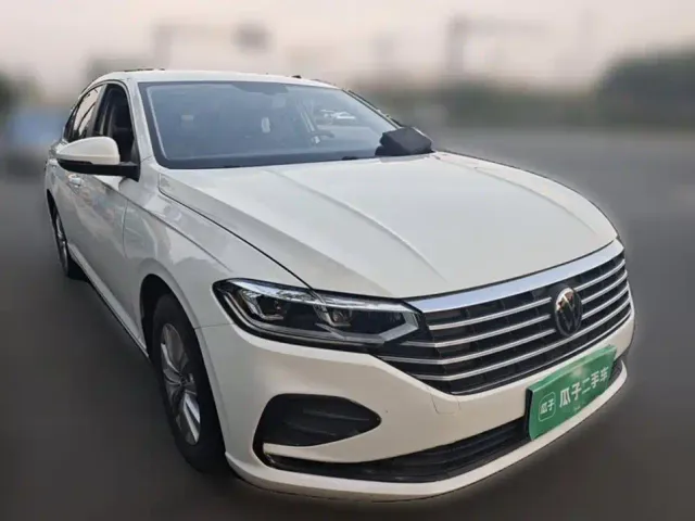 Volkswagen Lavida — Фото автомобиля 23