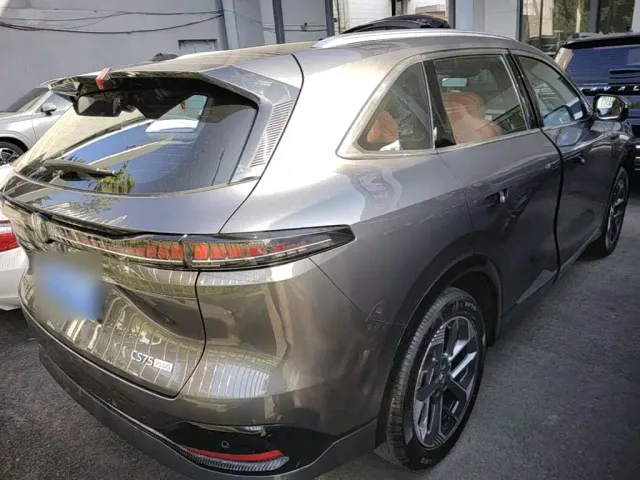 Changan CS75 Plus — Фото автомобиля 6