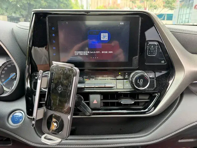 Toyota Crown Kluger — Фото автомобиля 10