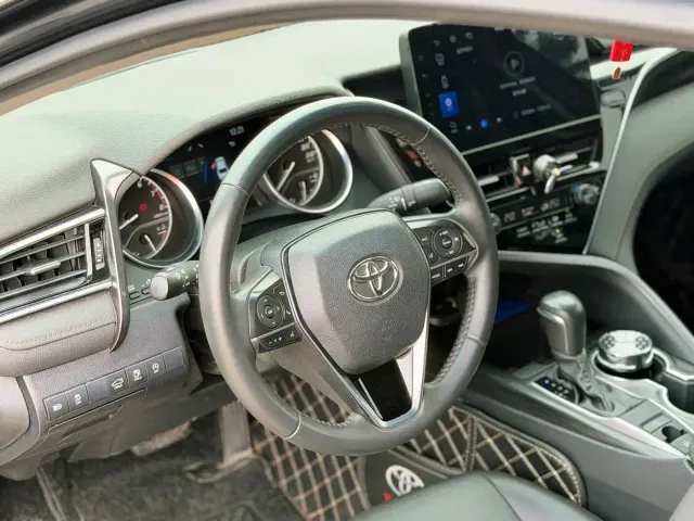 Toyota Camry — Фото автомобиля 7