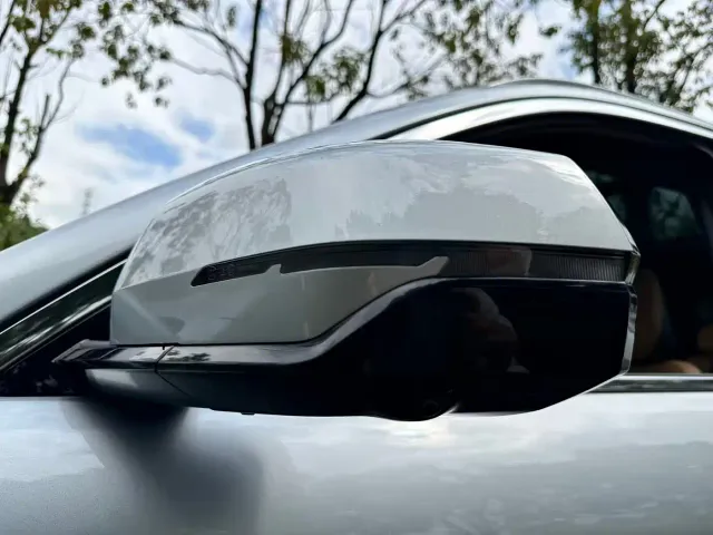 Geely Galaxy Starship 7 EM-i — Фото автомобиля 21