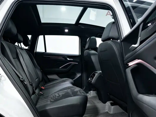 Volkswagen Tiguan L — Фото автомобиля 6