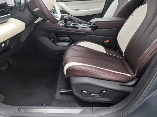 Geely Xingyue L — Фото автомобиля 20