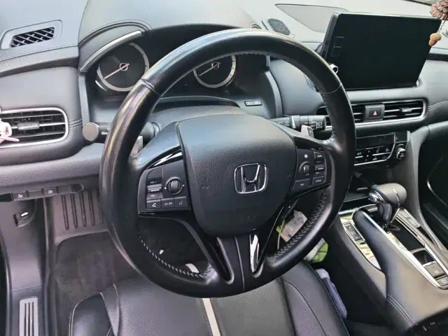 Honda UR-V — Фото автомобиля 15