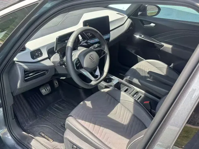 Volkswagen ID.3 — Фото автомобиля 9