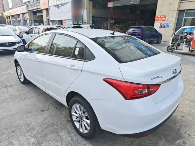 Chery Arrizo e — Фото автомобиля 4