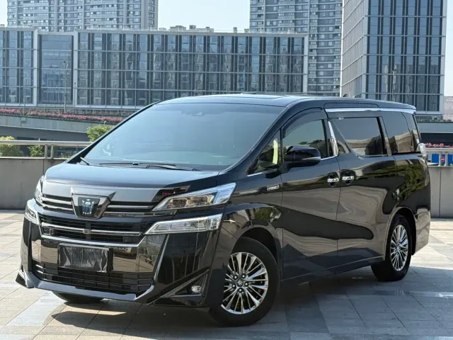 Фотография автомобиля — Toyota Vellfire