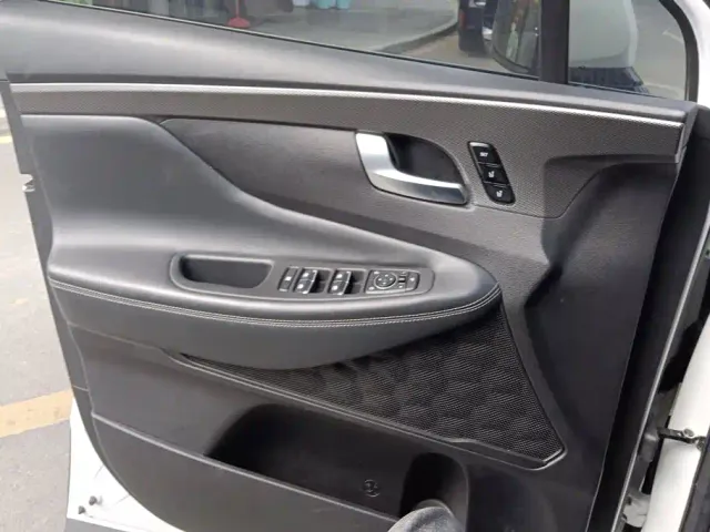Hyundai Santa Fe — Фото автомобиля 7