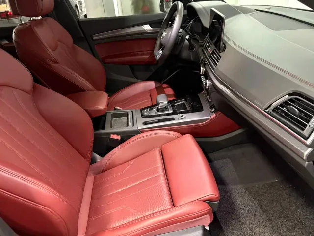 Audi Q5L — Фото автомобиля 11