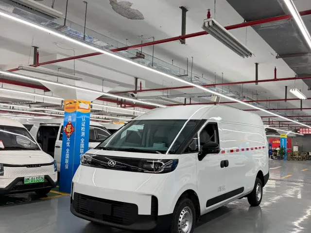 Фотография автомобиля — Maxus Dana V1L