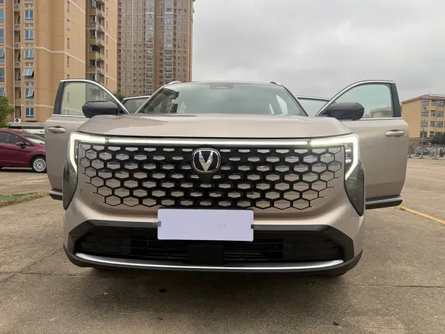 Changan CS55 Plus — Фото автомобиля 23