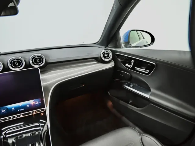 Mercedes-Benz C-Class — Фото автомобиля 9