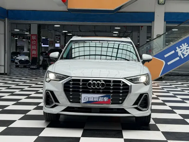 Audi Q3 — Фото автомобиля 2
