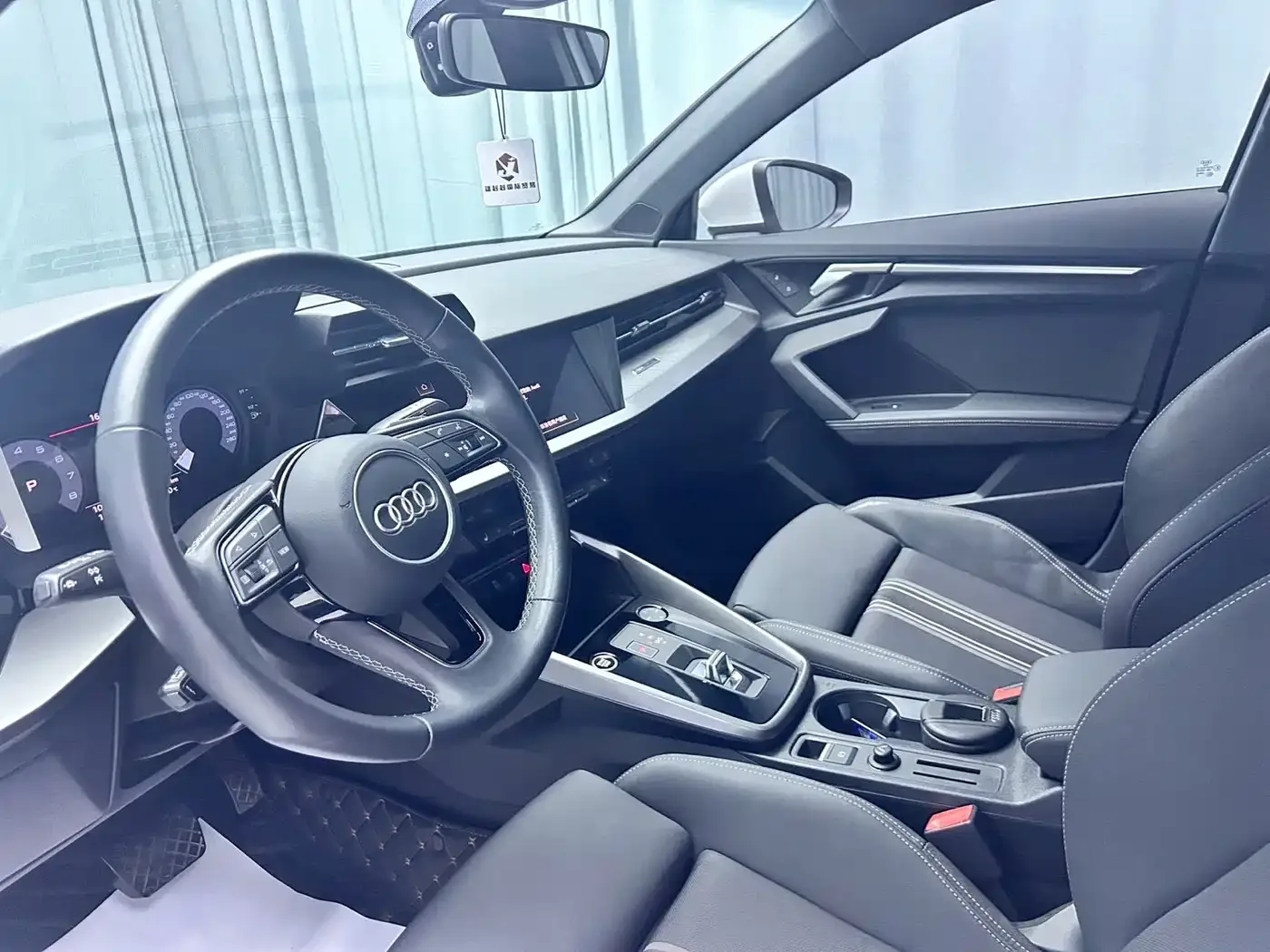 Audi Audi A3 2023 Sportback 35 TFSI Fashion Sport — Фото автомобиля 13