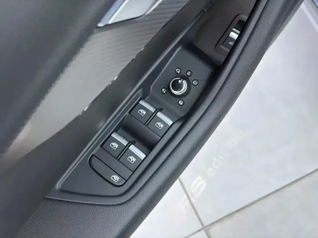 Audi A4L — Фото автомобиля 12