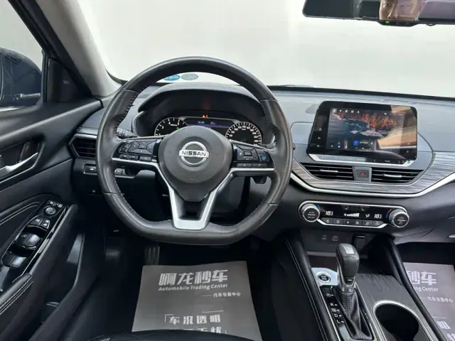 Nissan Teana — Фото автомобиля 9