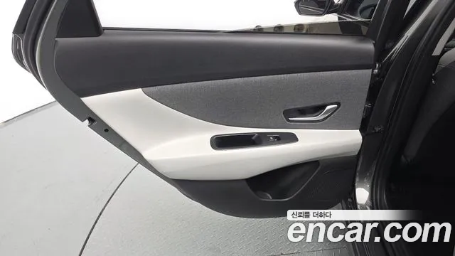 Hyundai AVANTE Modern — Фото автомобиля 25