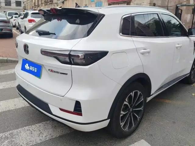 Changan CS55PLUS PHEV — Фото автомобиля 3