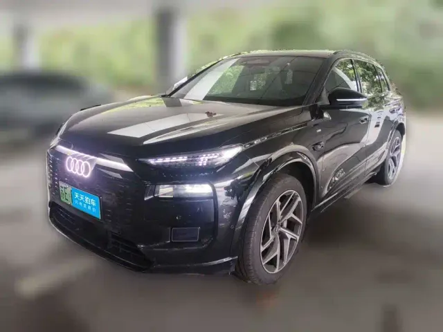Фотография автомобиля — Audi Q6L e-tron
