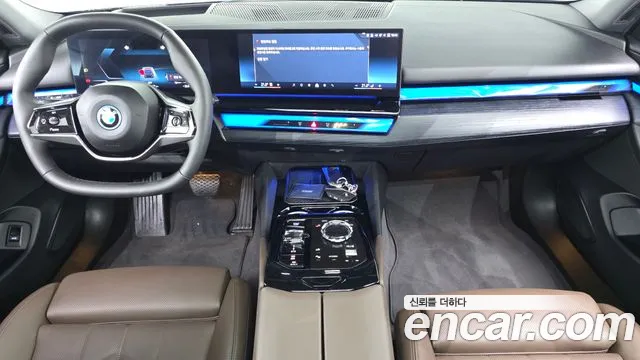 BMW i5 — Фото автомобиля 6