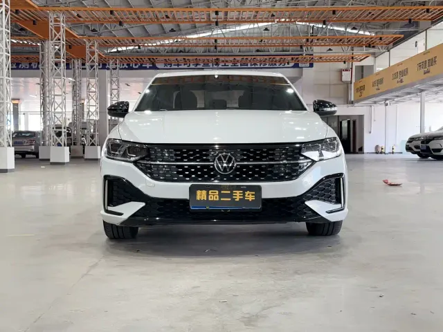 Volkswagen Lavida — Фото автомобиля 3