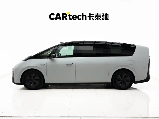 Li Auto MEGA — Фото автомобиля 4