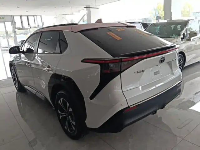 Toyota FAW Toyota bZ4X — Фото автомобиля 4
