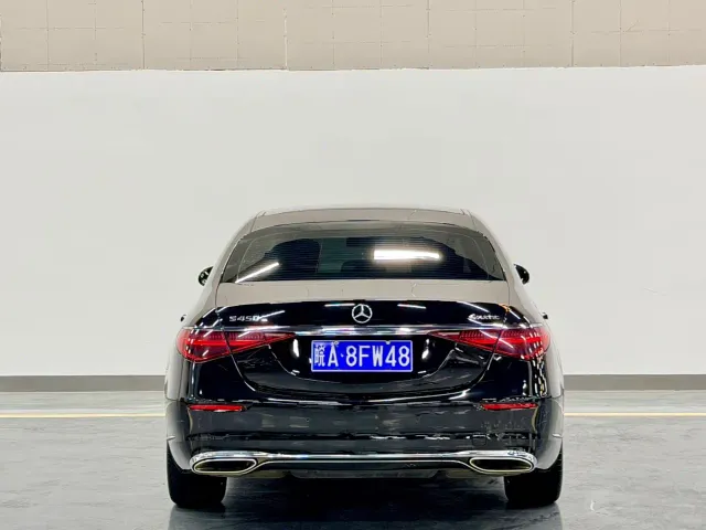Mercedes-Benz S-Class — Фото автомобиля 14