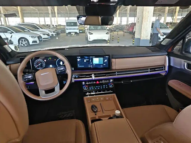 Hyundai Santa Fe — Фото автомобиля 9