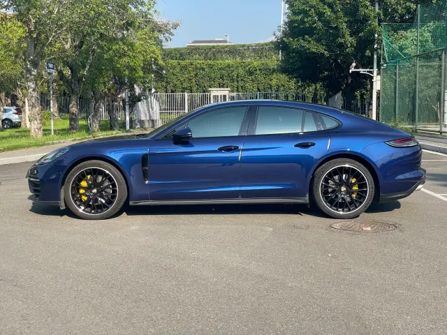 Porsche Panamera — Фото автомобиля 24