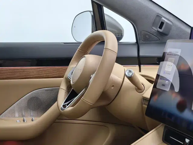 Zhijie Luxeed R7 2025 Extended Range 331km Ultra — Фото автомобиля 22