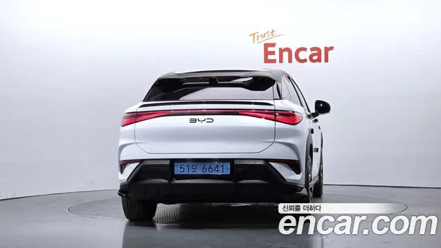 BYD Sealion 7 — Фото автомобиля 4
