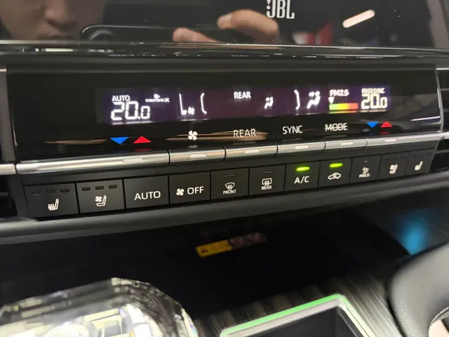 Toyota Granvia — Фото автомобиля 13