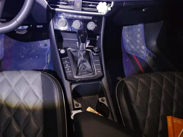Volkswagen Sagitar — Фото автомобиля 16